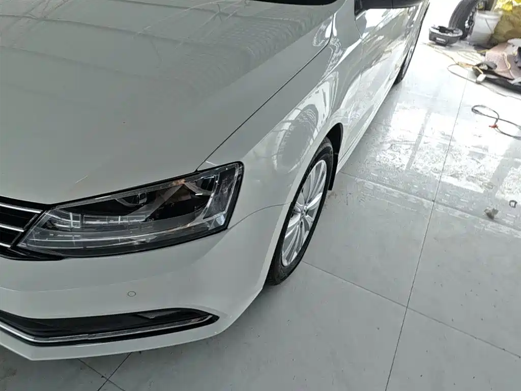 Volkswagen Sagitar 2014 1.4TSI Automatic Luxury фото 24