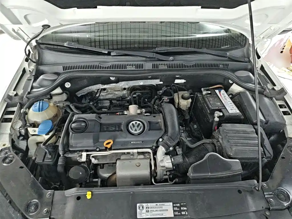 Volkswagen Sagitar 2014 1.4TSI Automatic Luxury фото 20