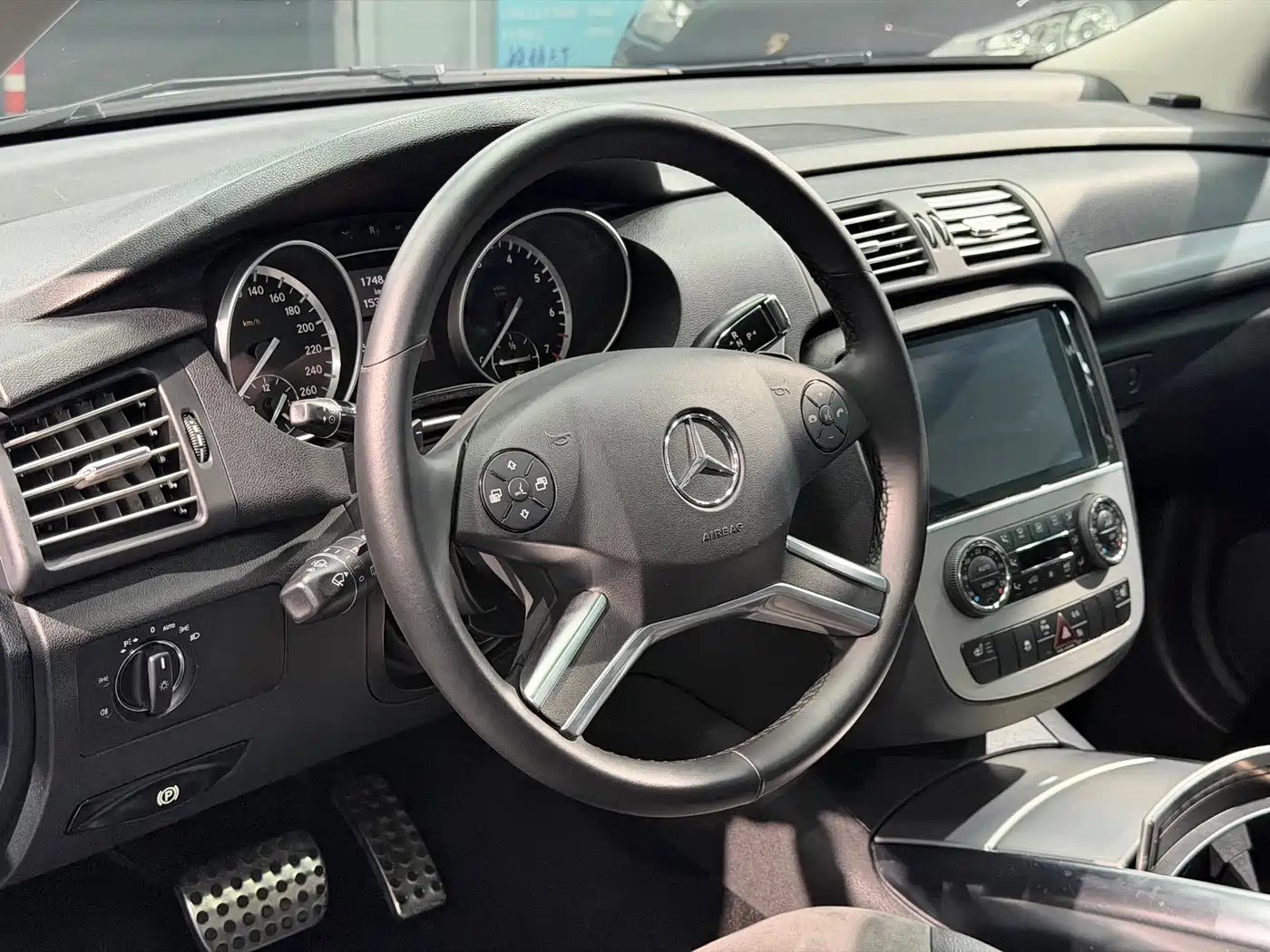 Mercedes-Benz R-Class 2014 R 320 4MATIC Business фото 8