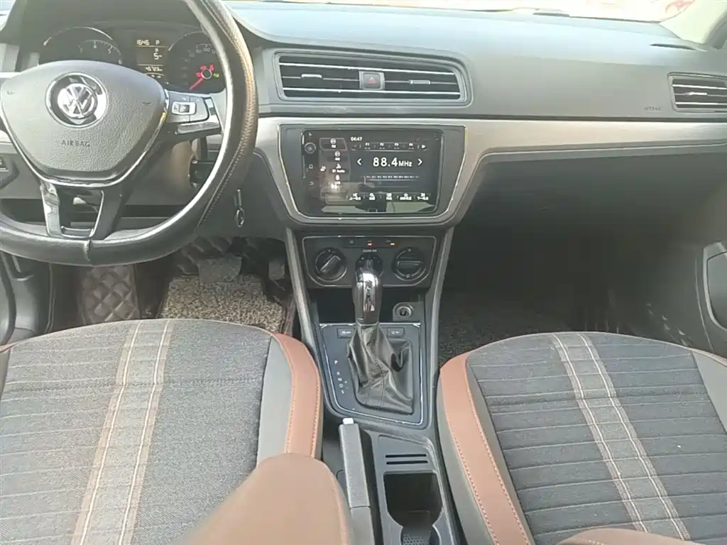 Volkswagen Lavida 2019 Lavida Start 1.5L Auto Comfort (China VI) фото 14