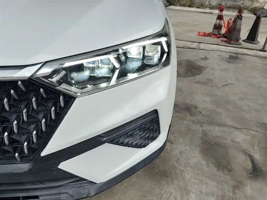 Besturn Bestune T77 2019 2019 230 TID Automatic Luxury China V