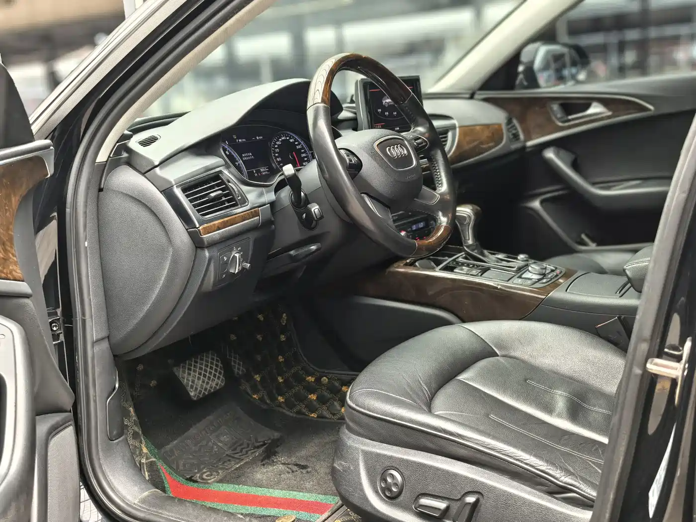 Audi A6L 2012 TFSI Comfort фото 8