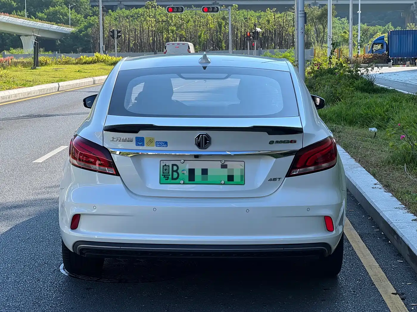 MG 6 New Energy 2018 2018 45T E-DRIVE Intelligent Hybrid Premium Internet Edition