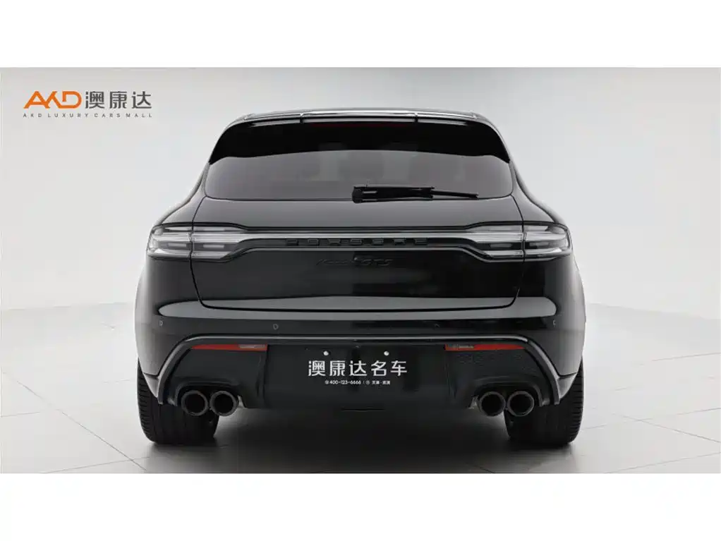 Photo 4 - Porsche Macan