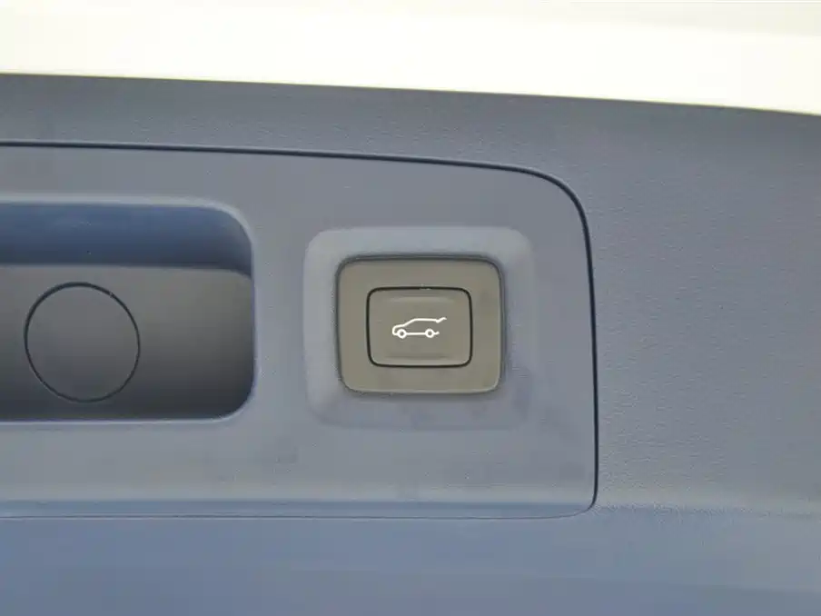 BUICK GL8 NEW ENERGY