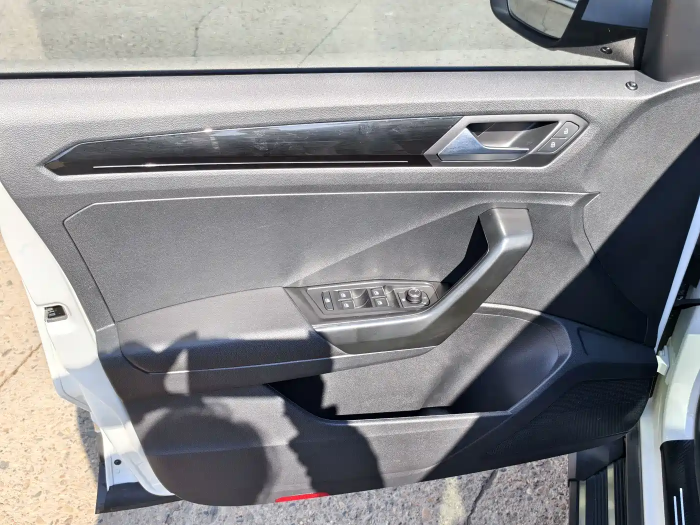 VOLKSWAGEN T ROC EXPLORING SONGS