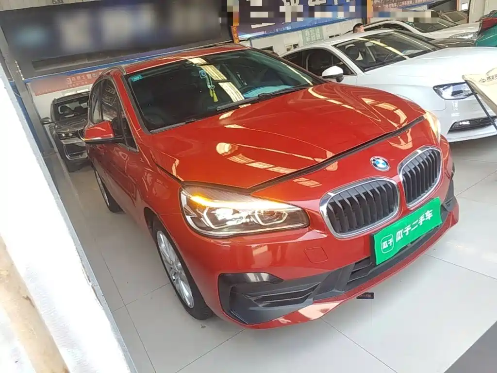 Фото 4 - BMW 2 Series Touring