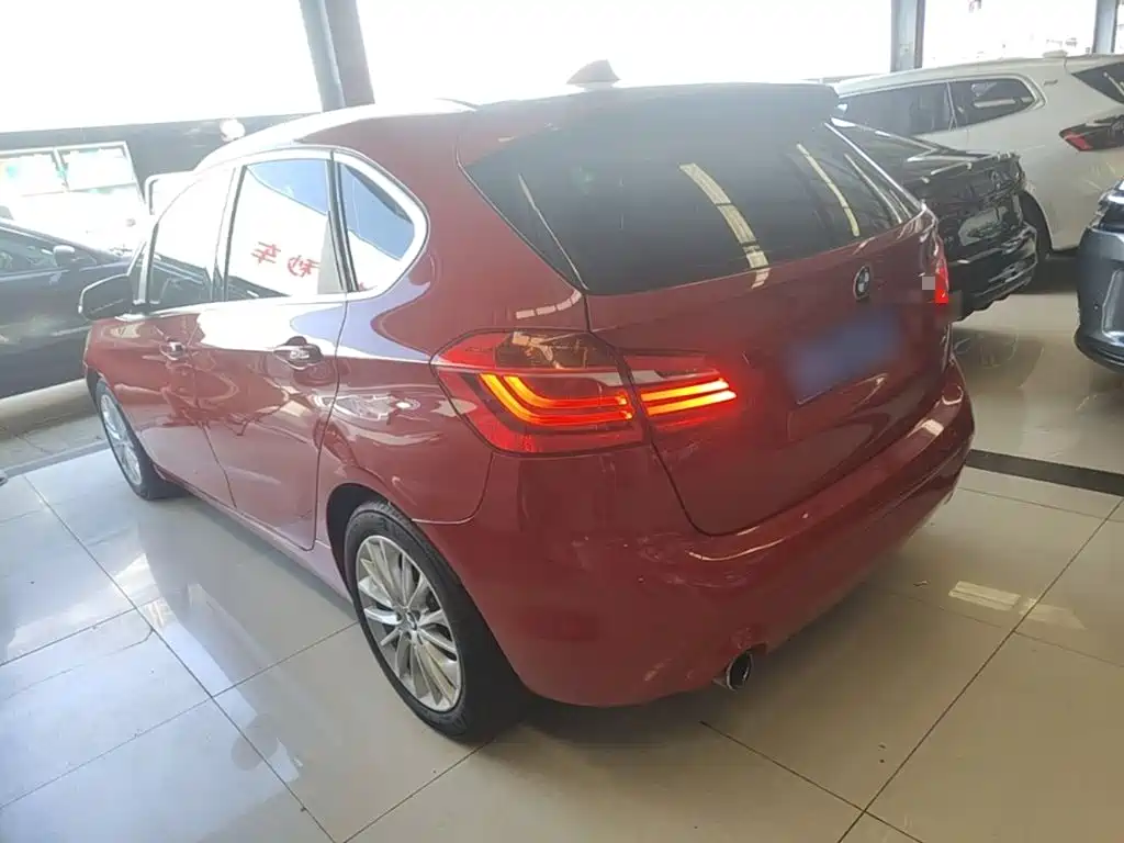 Фото 5 - BMW 2 Series Touring