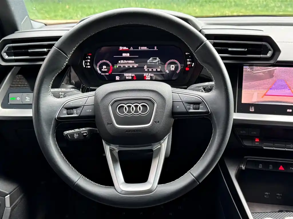 Audi A3 2025 A3L Limousine 35TFSI Flying Premium фото 17
