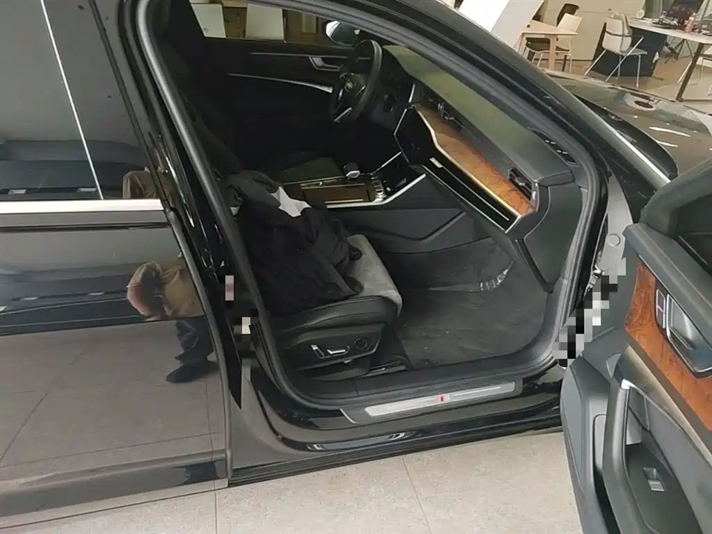Audi A6L 2023 45 TFSI quattro Premium Dynamic фото 11