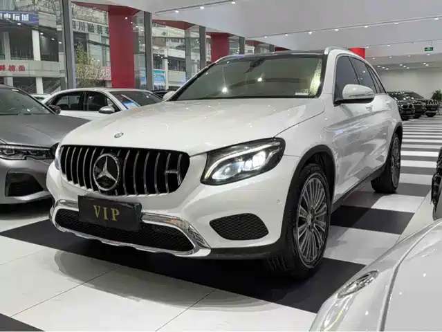 MERCEDES-BENZ GLC