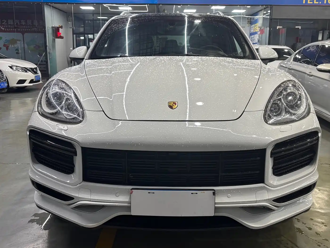 Porsche Cayenne фото 2