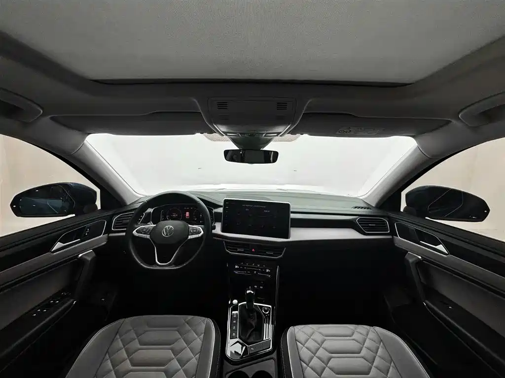 Volkswagen Tayron 2023 280TSI 2WD Luxury Plus Advanced Edition фото 10