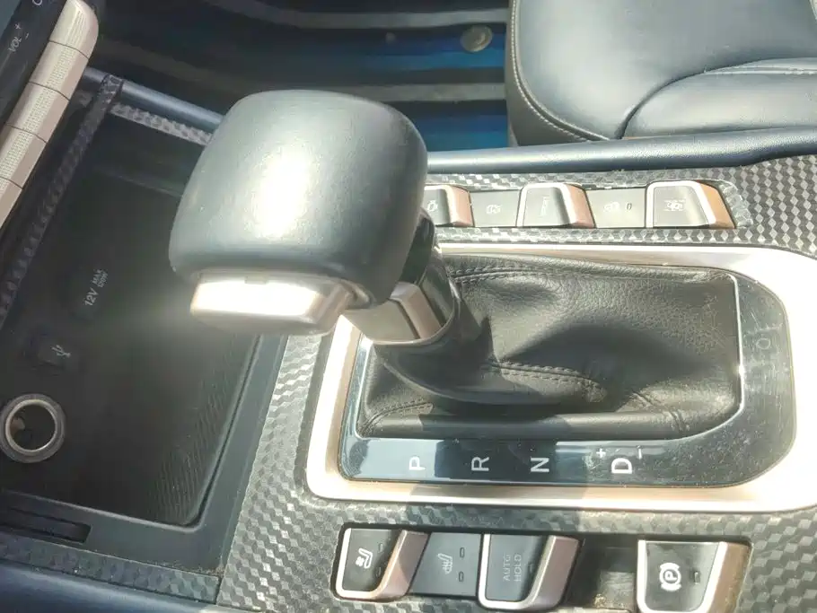 Changan Oshan Cosmos 2018 2018 Model 1.5T Automatic Wisdom 5-seater