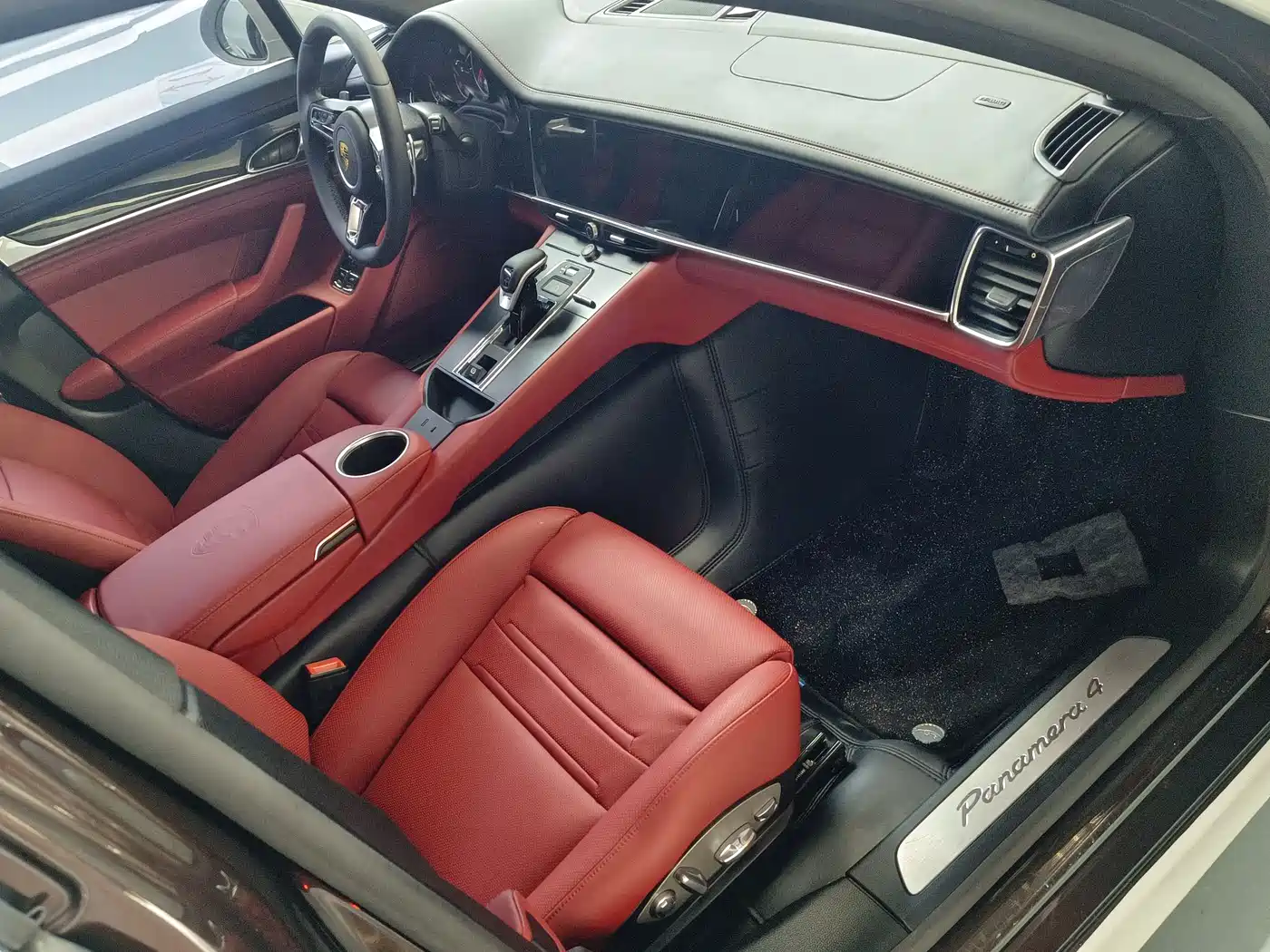 Porsche Panamera 2014 Panamera 4 Executive 3.0T фото 5