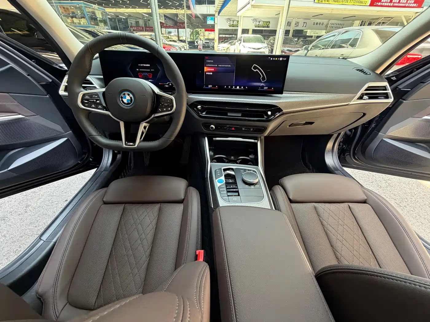 BMW i3 2025 eDrive 40 L Shadow Night Package фото 19