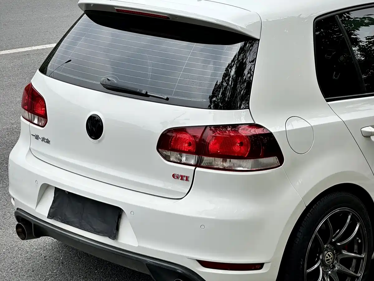 Volkswagen Golf GTI 2012 2.0TSI GTI фото 6