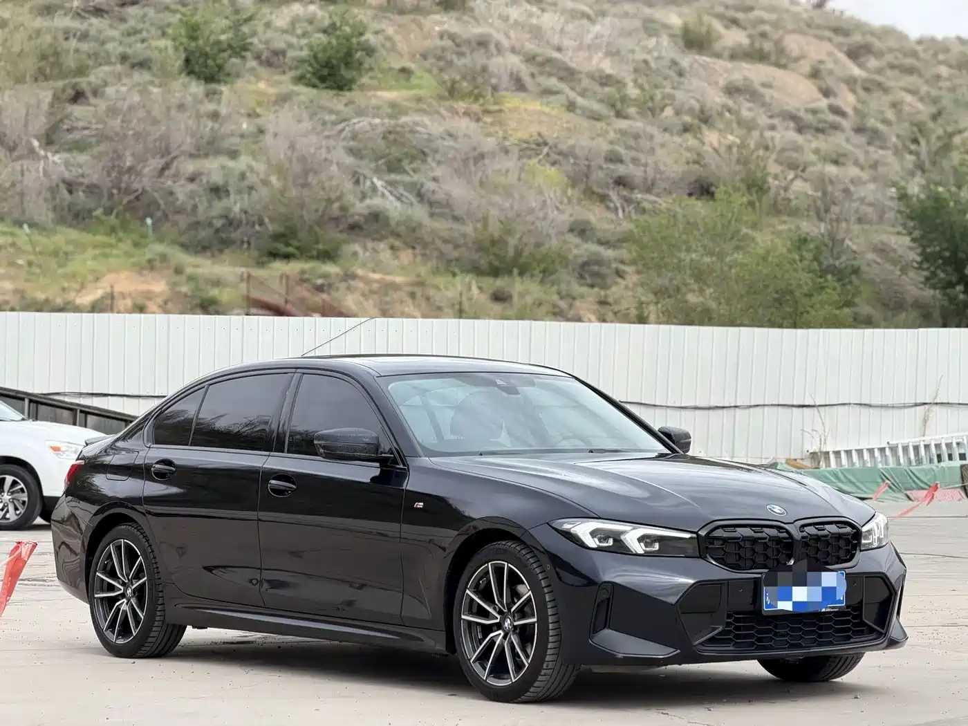 BMW 3 Series 2023 325Li M Sport Package фото 3