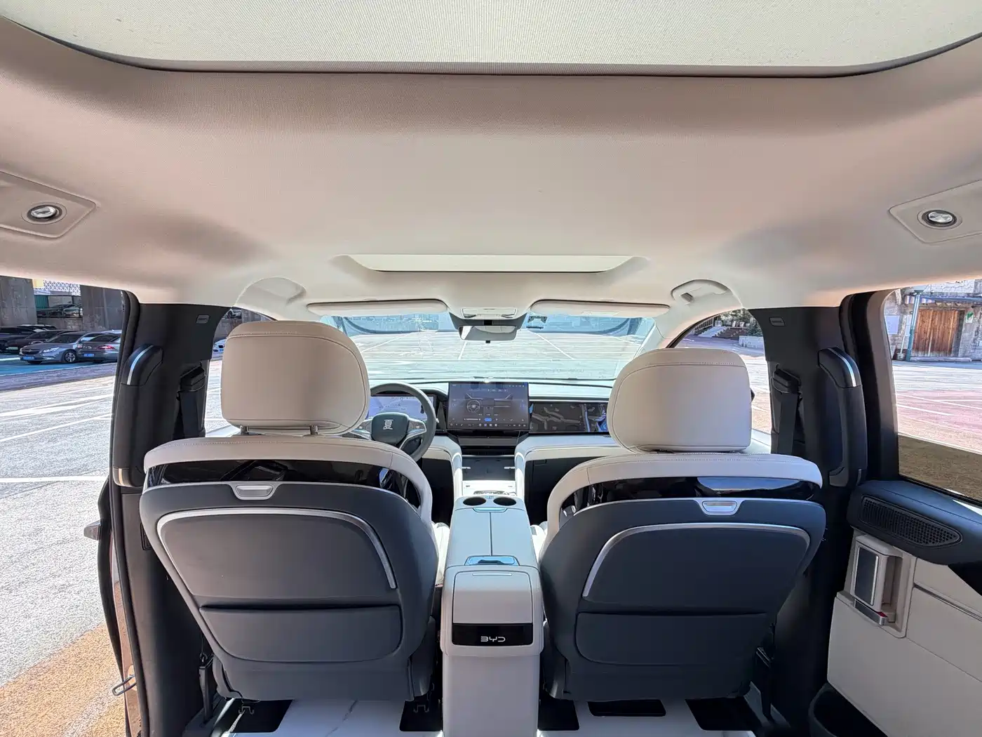 BYD Xia 2025 2026 DM-i 1.5T 218km Premium