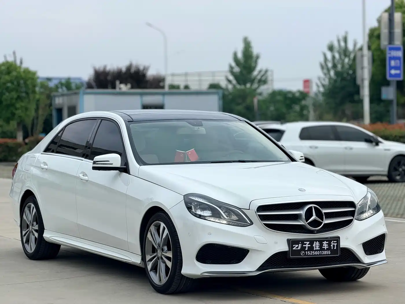 Mercedes-Benz E-Class 2015 Facelift E 260 L Sport фото 3