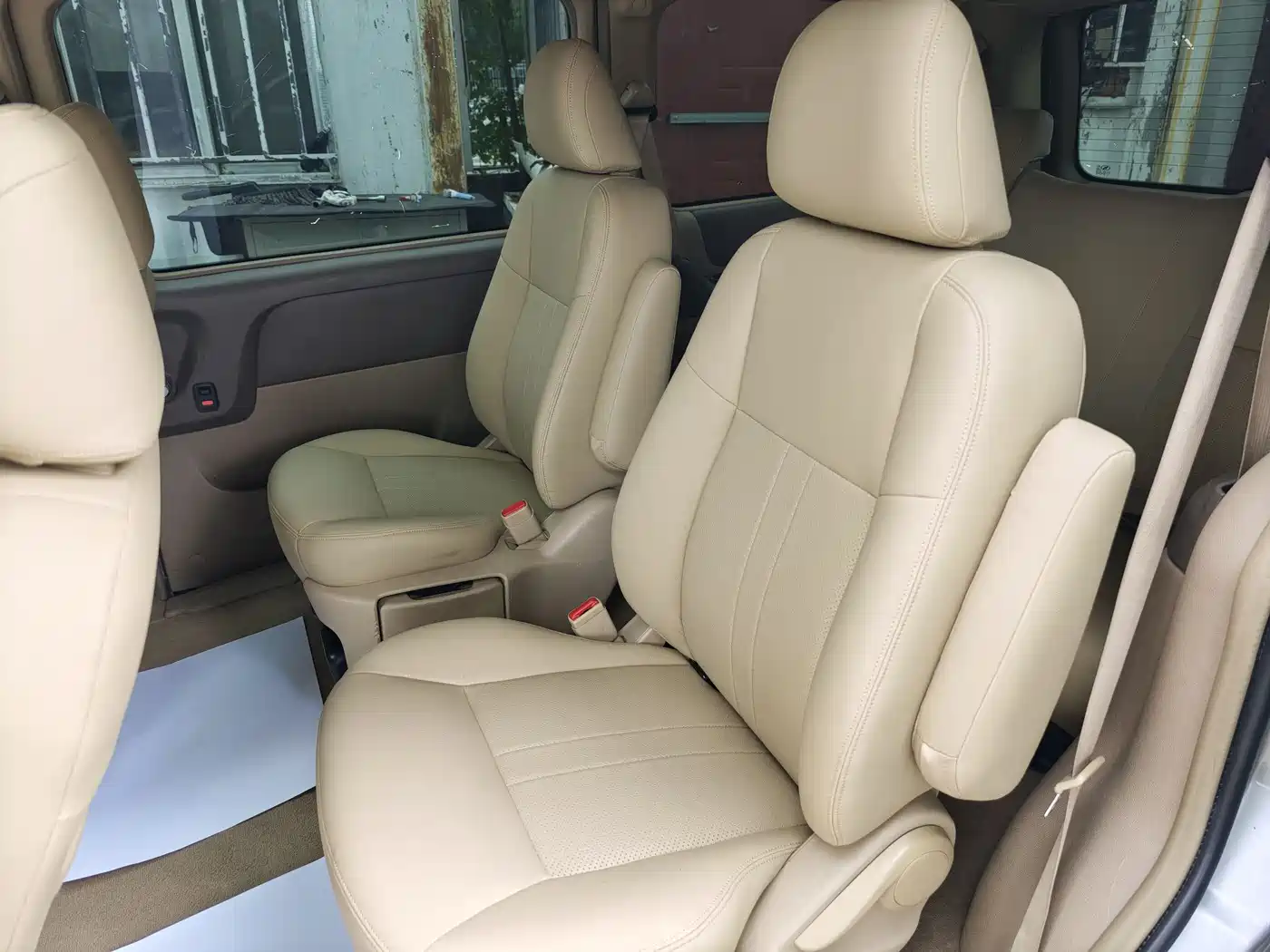 Buick GL8 2010 2011 2.4L LT Executive Edition