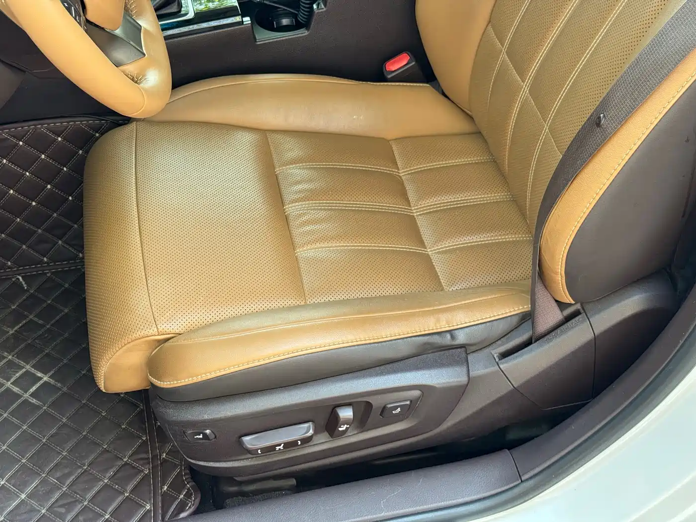 Lexus ES 2015 200 Elite Edition фото 6
