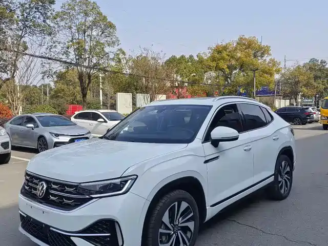 Volkswagen Tayron X 2023 330TSI 2WD Premium High-Performance Edition