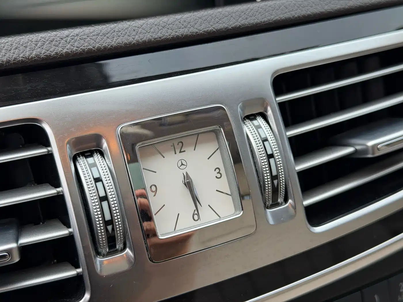 Mercedes-Benz E-Class 2015 Facelift E 260 L Sport фото 20