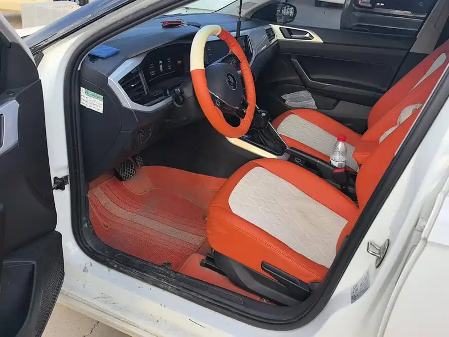 Volkswagen Polo 2024 2023 Facelift Plus 1.5L Auto Chroma Tech Edition