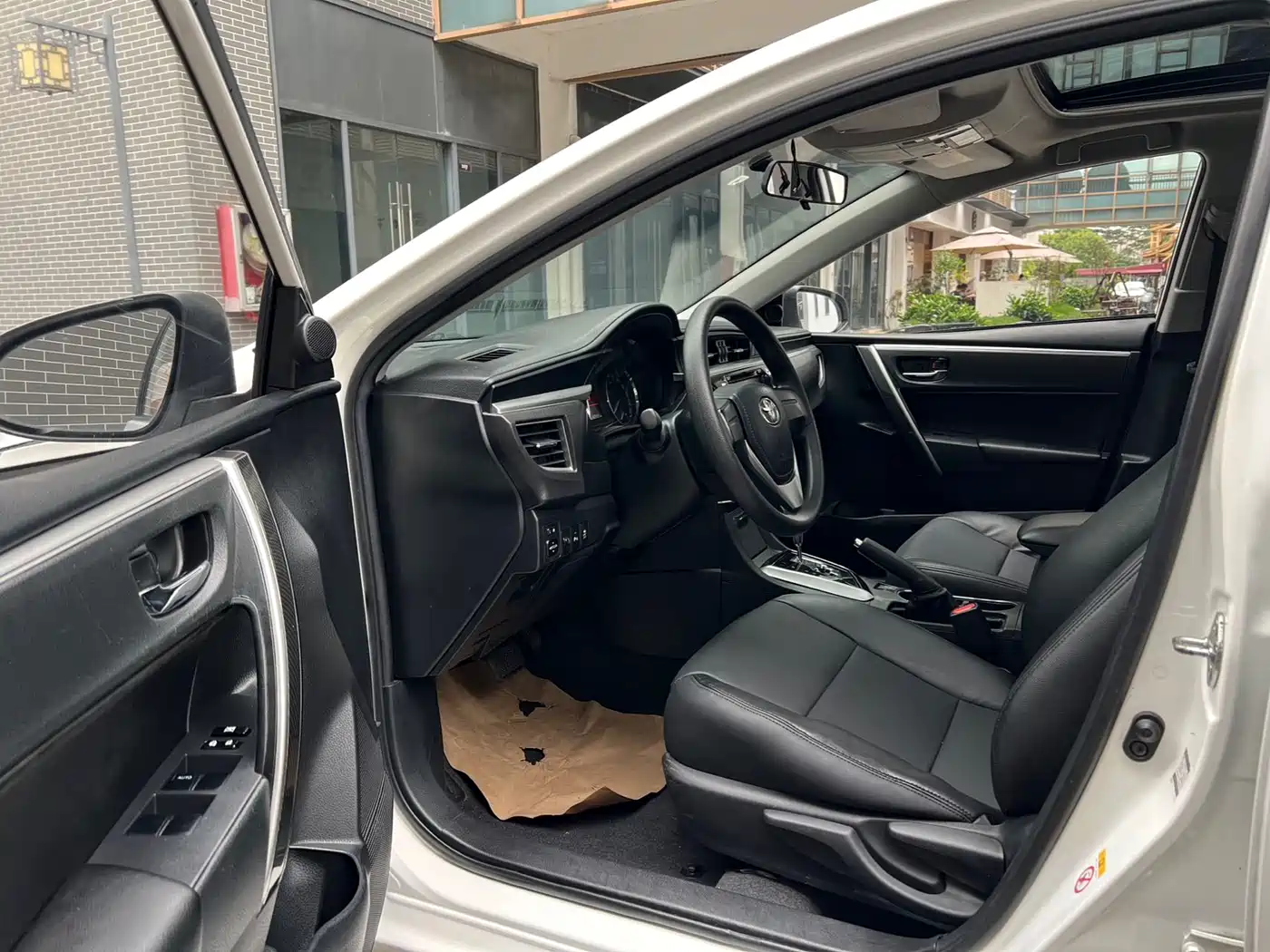 Toyota Corolla 2017 1.2T CVT GL-i фото 7