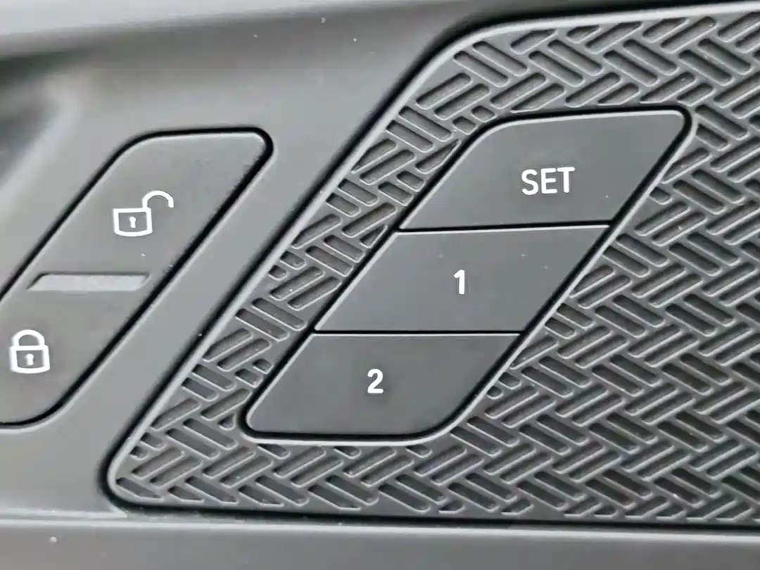 BMW X1 2023 sDrive20Li X Design Package фото 15