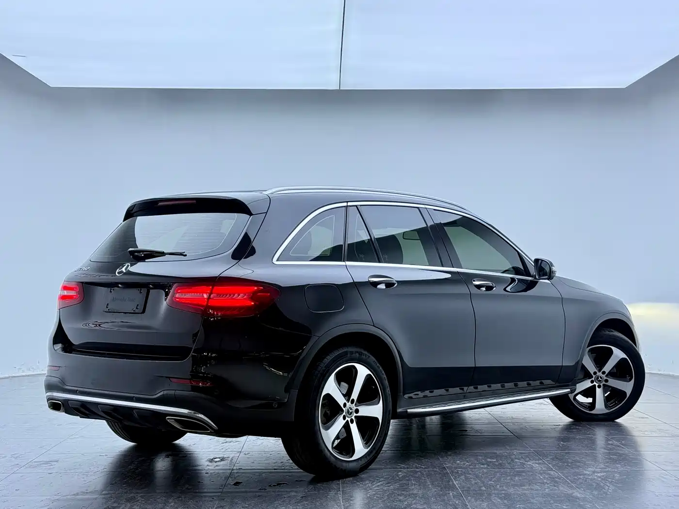 Mercedes-Benz GLC 2018 Facelift GLC 260 4MATIC Luxury фото 3