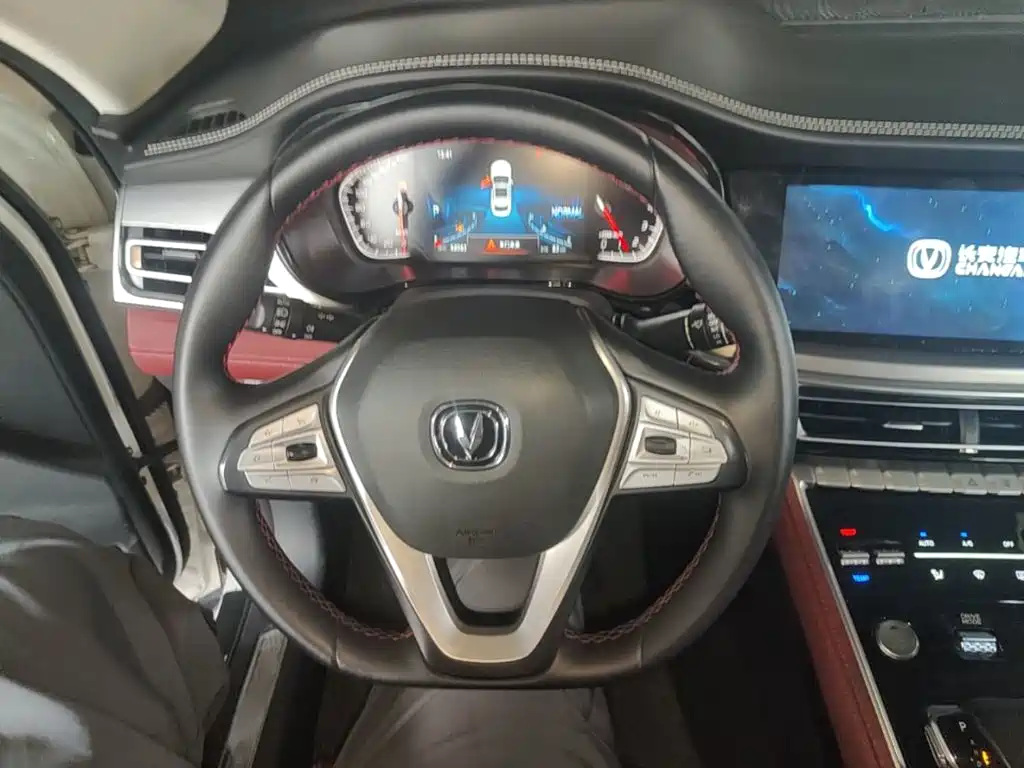 Changan CS85 COUPE 2021 2021 1.5T DCT Luxury