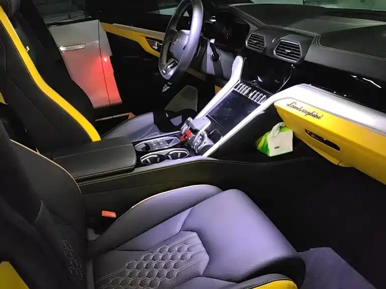 Lamborghini Urus 2023 4.0T V8 S фото 6