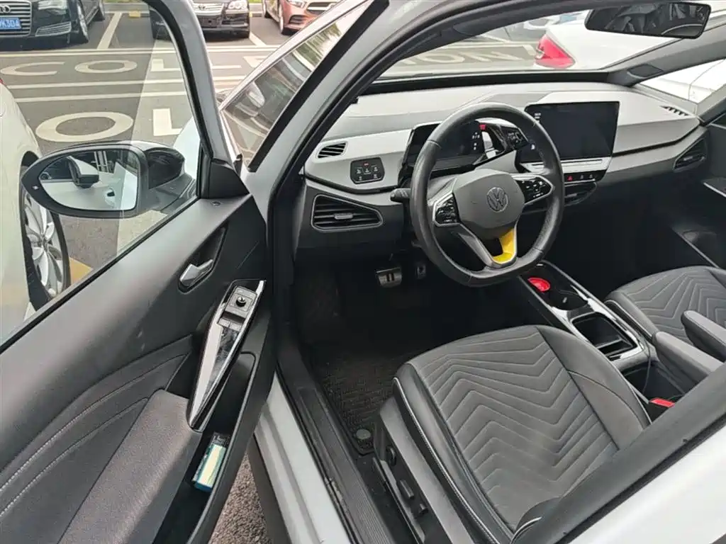 Volkswagen ID.3 2023 Upgraded Pure Intelligence Edition фото 16