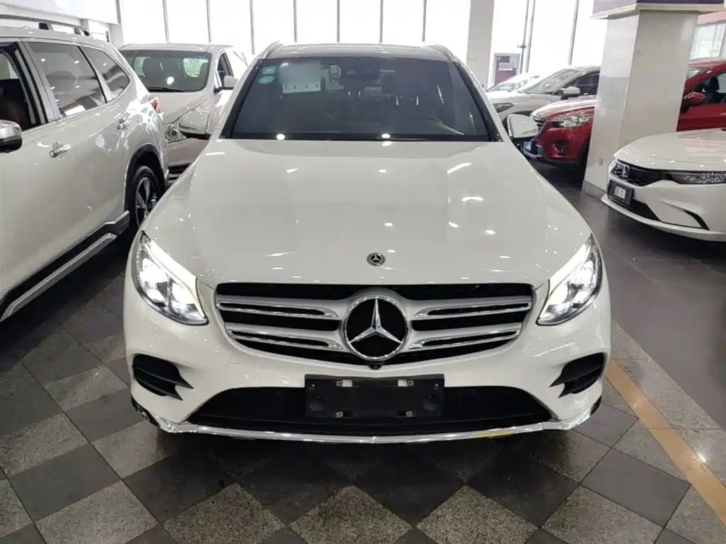 Mercedes-Benz GLC 2018 GLC 300 4MATIC Dynamic фото 3