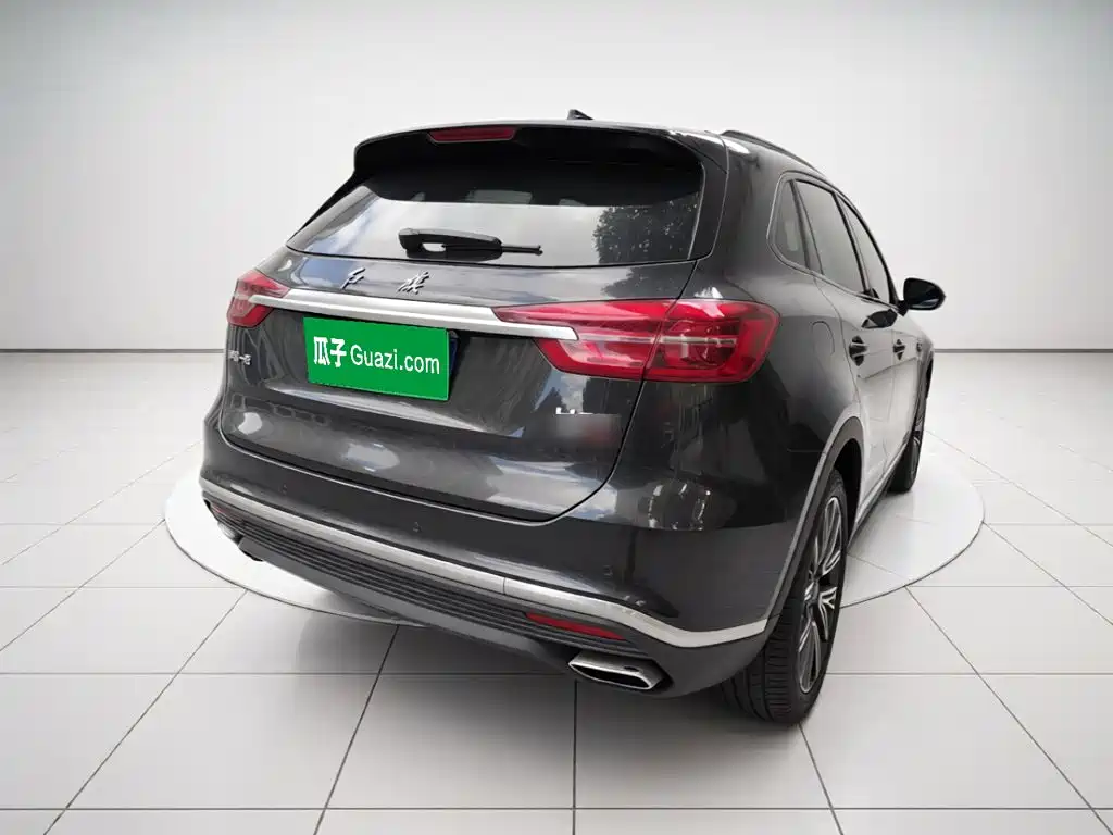 Фото 4 - Hongqi HS5