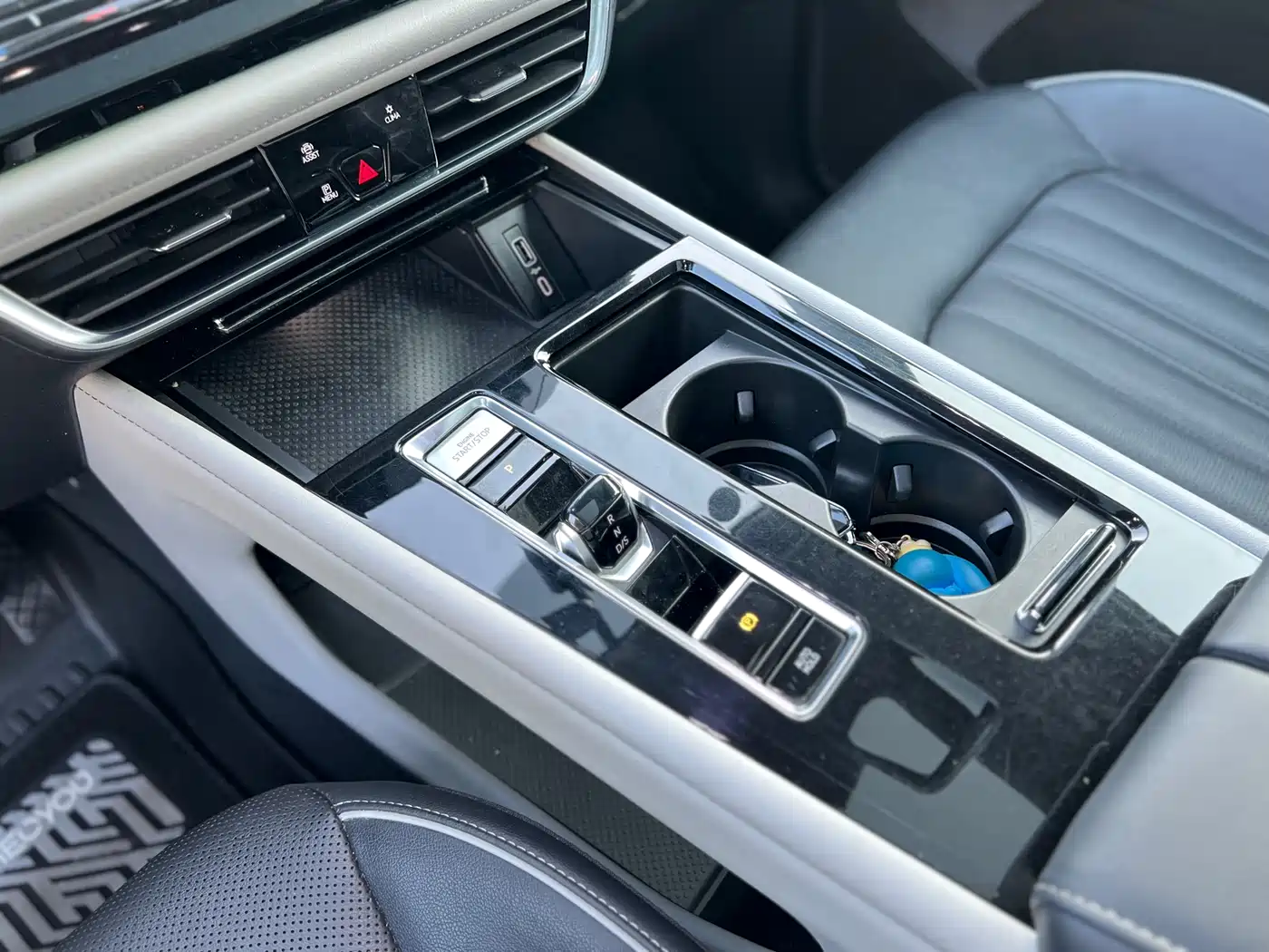 Volkswagen Teramont 2022 330TSI 2WD Premium Luxury фото 16