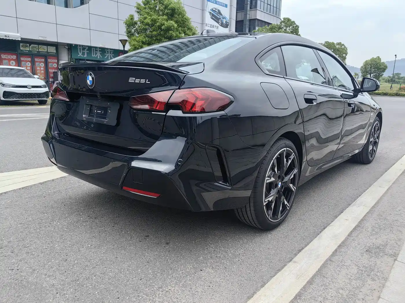 BMW 2 Series 2025 225L M Sport Moonlight Package фото 7