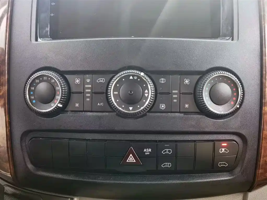 Mercedes-Benz Sprinter 2009 Model Enhanced Version фото 10