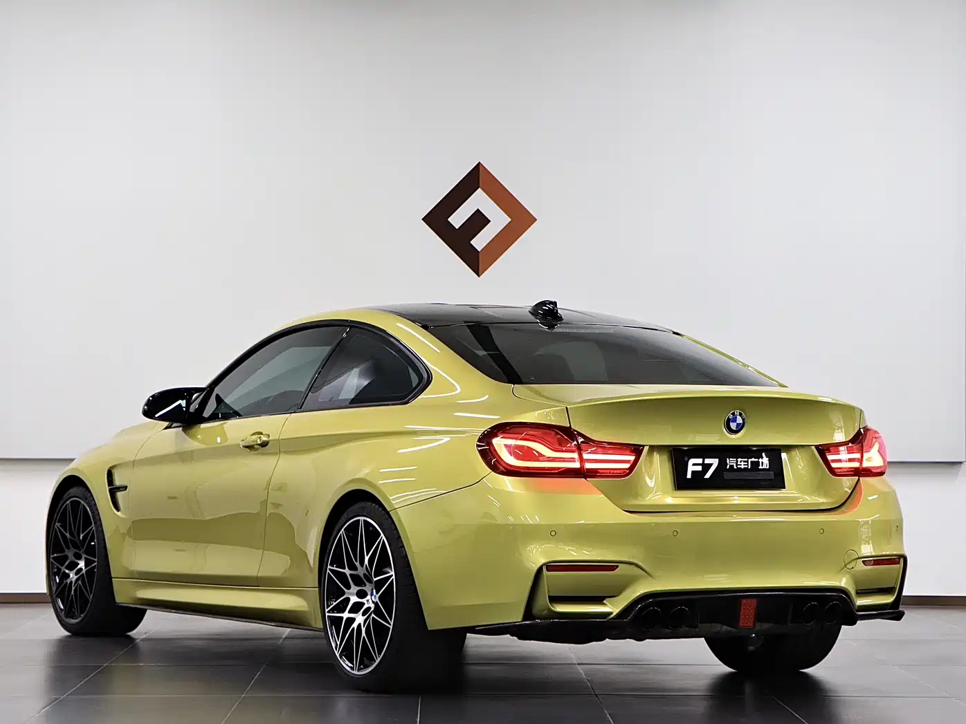 BMW M4 2019 M4 Coupe Competition фото 4