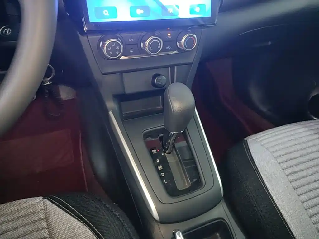 Nissan SYLPHY, миниатюра 14