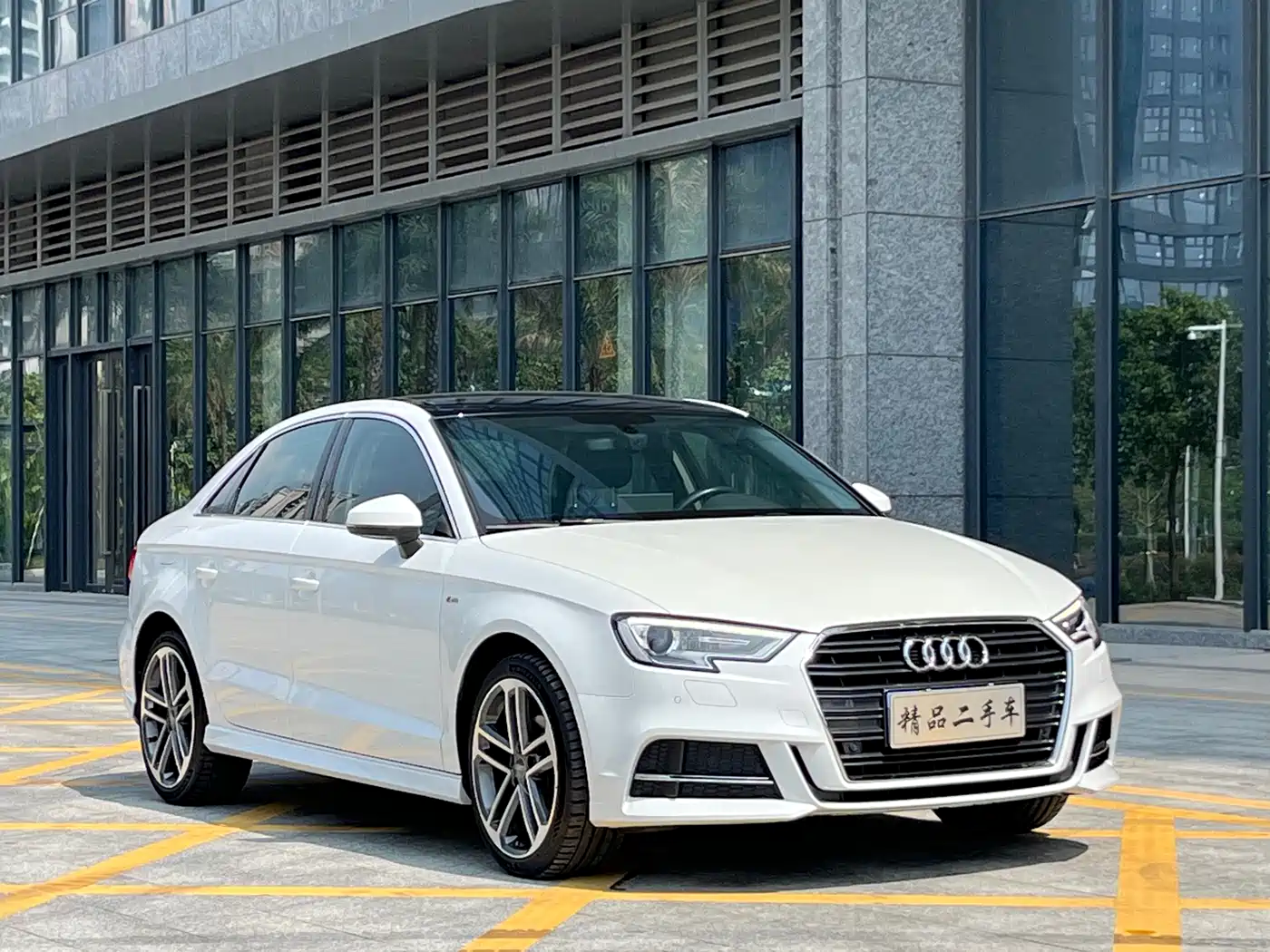 Audi A3 2018 30th Anniversary Limousine 35 TFSI Fashion фото 3
