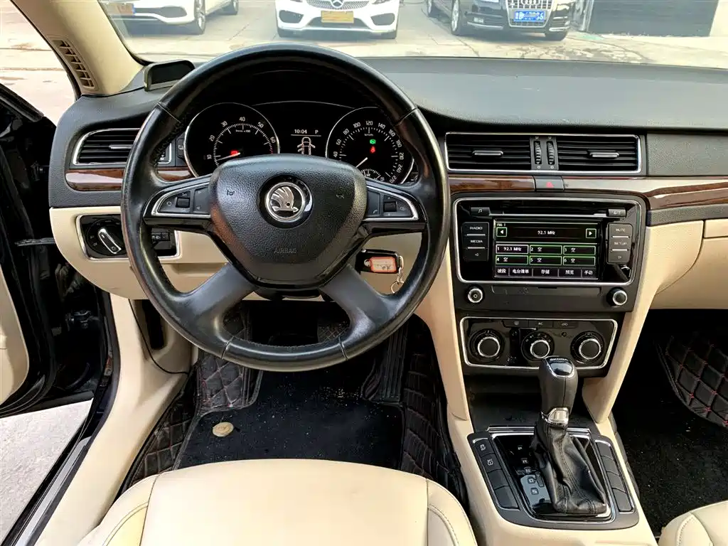 Škoda Superb 2013 1.8TSI Automatic Elite Edition фото 7