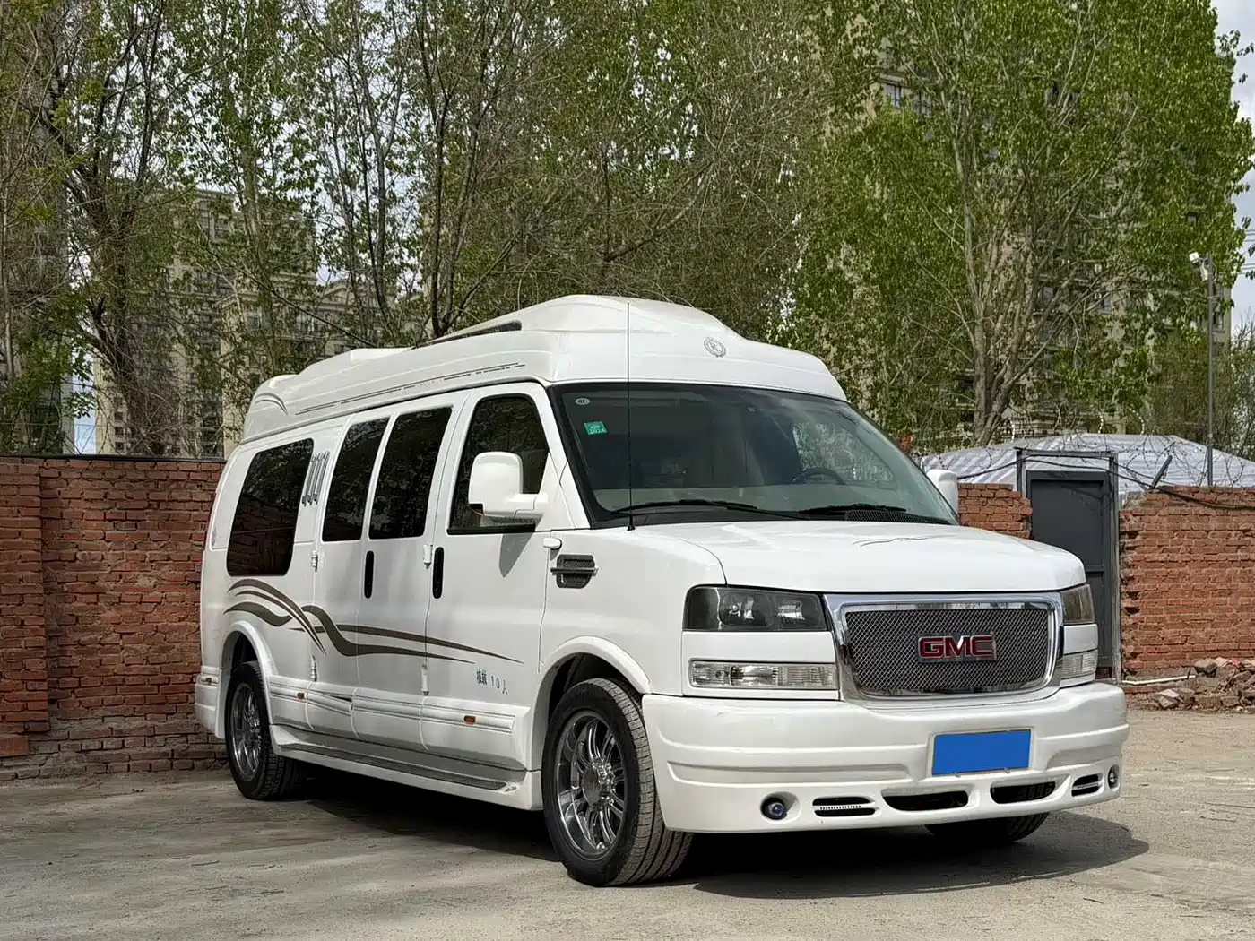 GMC Savana 2013 2013 6.0L 2500S Sport Edition 10-seater