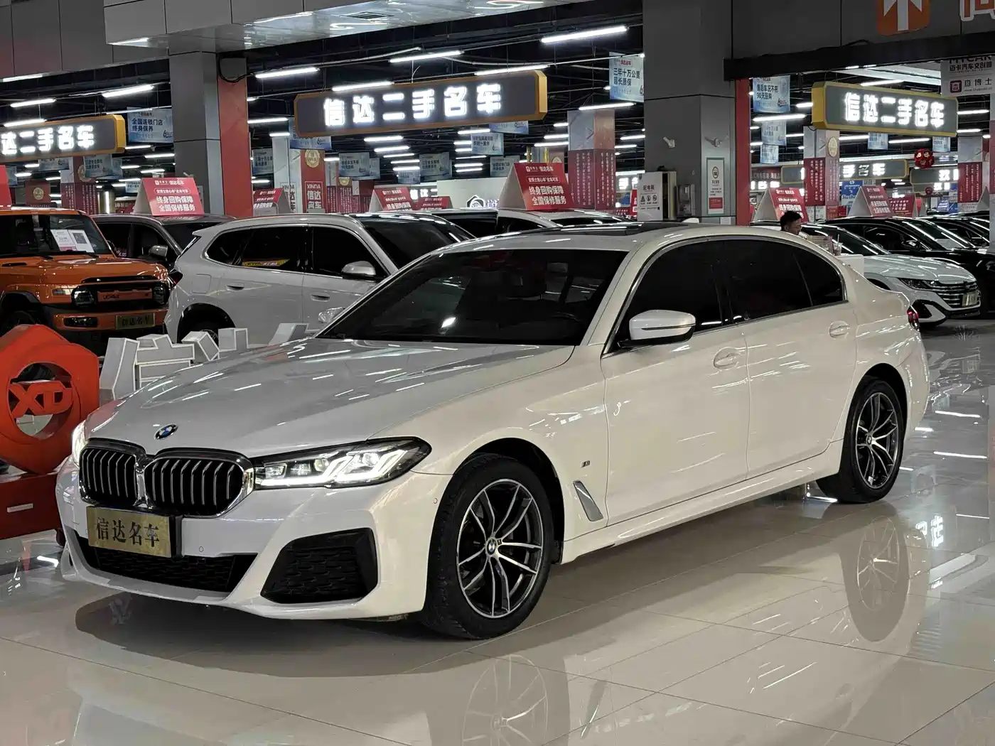 BMW 5 Series 2022 Facelift 525Li Luxury Package