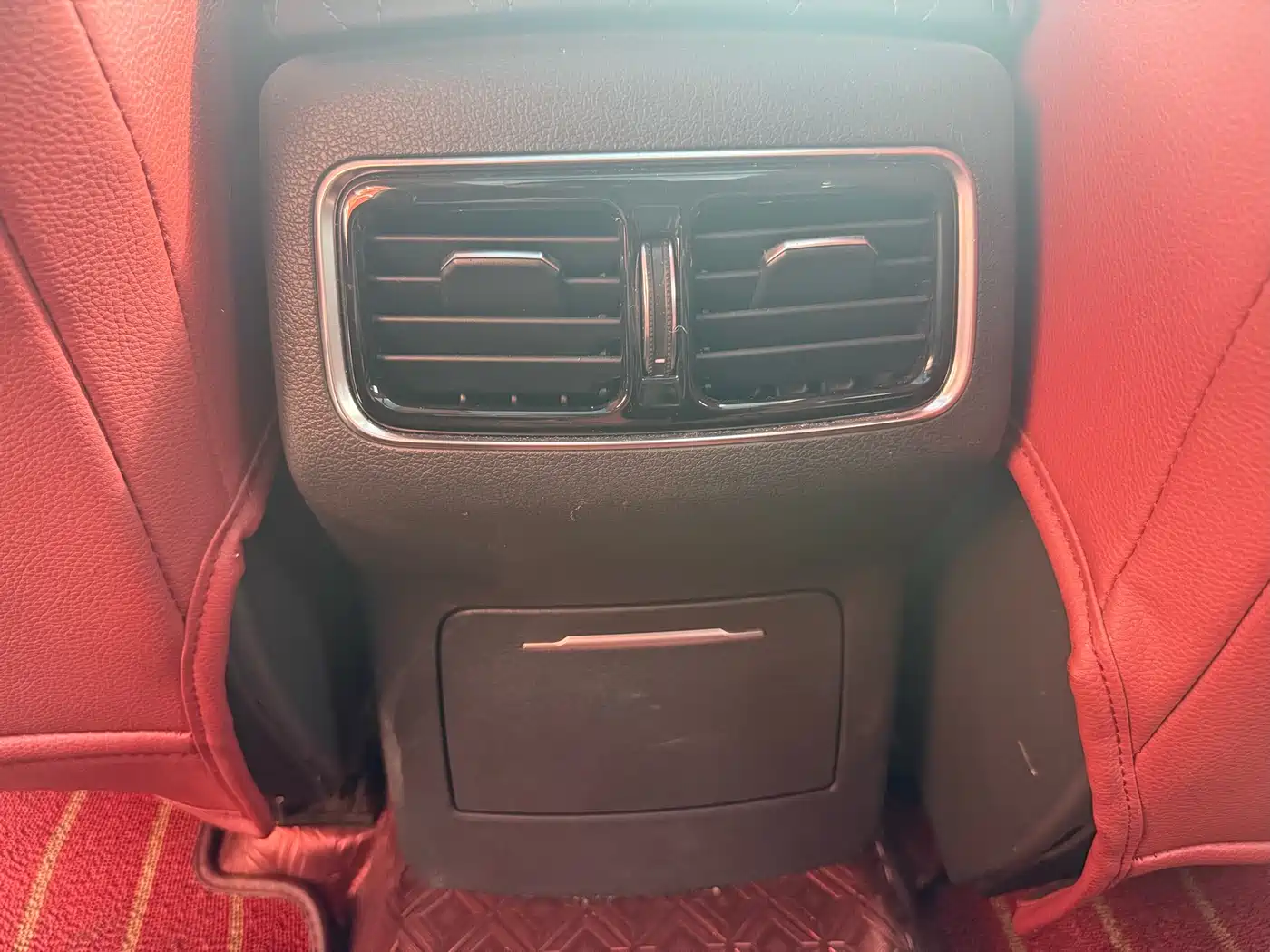 Hongqi HS5 2022 2.0T Smart Connect Premium Edition фото 13