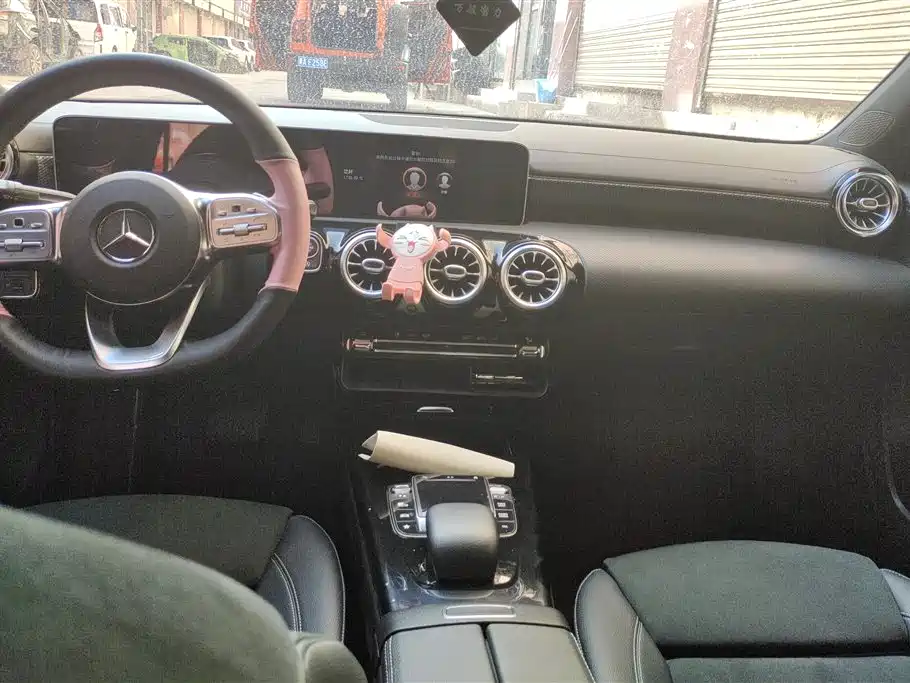 Mercedes-Benz A-Class 2020 Facelift A 200 L Sport Sedan Fashion фото 13