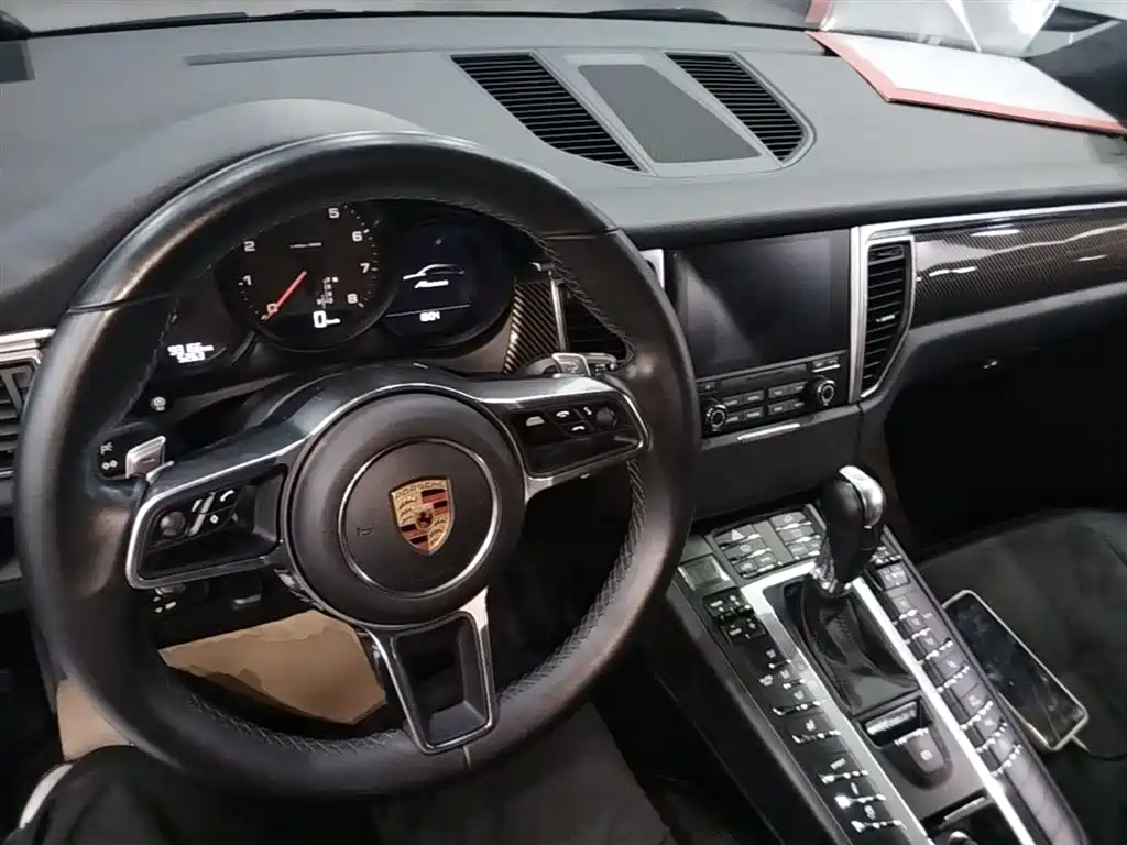 Porsche Macan 2017 Macan 2.0T фото 10