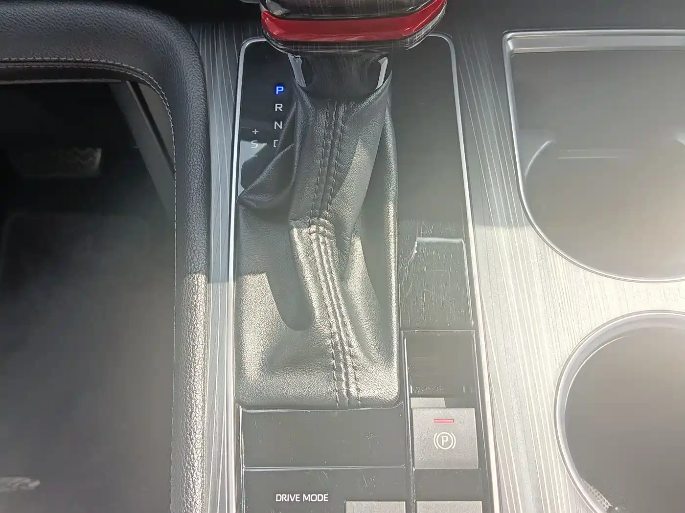 Toyota Sienna 2021 2.5L Hybrid Premium Edition фото 27